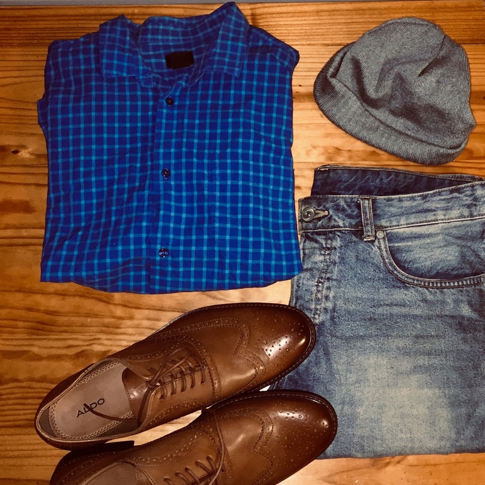 BUTTON DOWN SHIRT - Picture 4 of 5